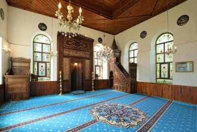 Hikmetiye Camii