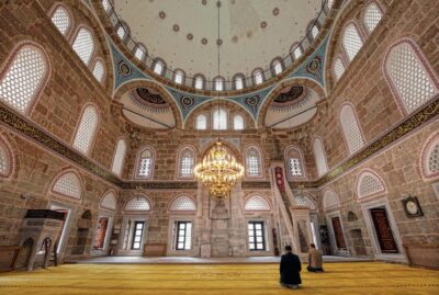 Pertev Mehmet Paşa Camii ve Külliyesi