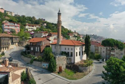 Akçakoca Dere Camii