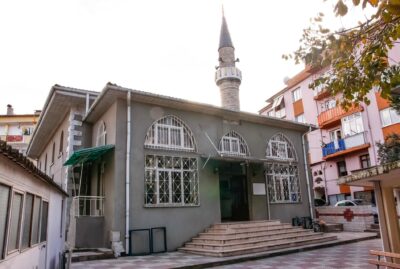 Karamürsel Kara Bali Bey Camii