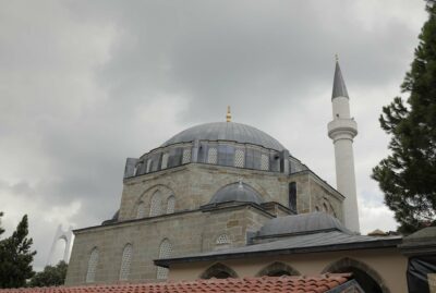 Pertev Mehmet Paşa Camii ve Külliyesi